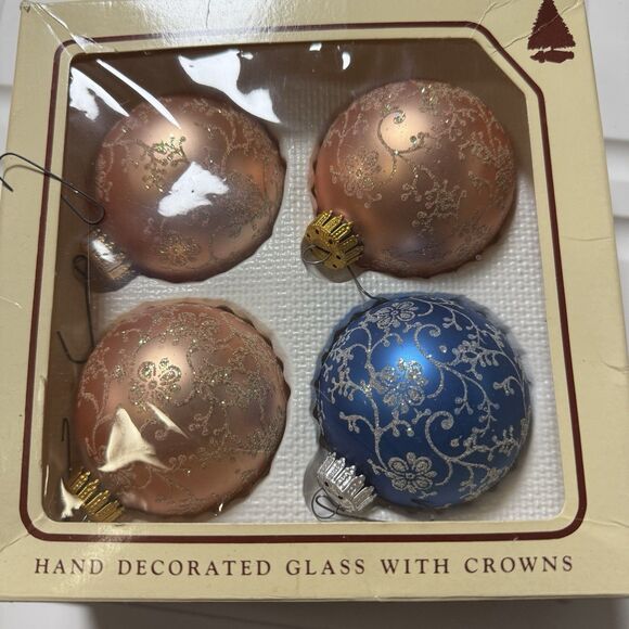 Vintage Christmas by Krebs 4 Ornaments Hand Decorated Glass Glitter Mixed Box - Picture 1 of 4